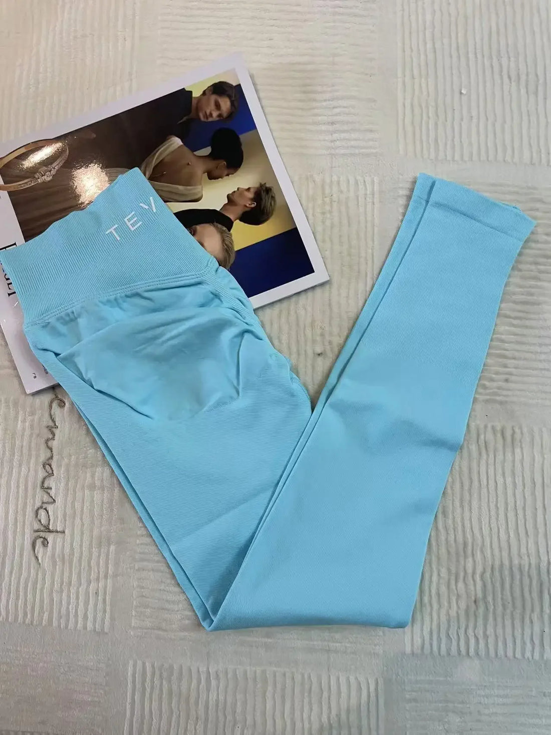 Ignite Leggings Women Curl Up Seamless Yoga Pants.