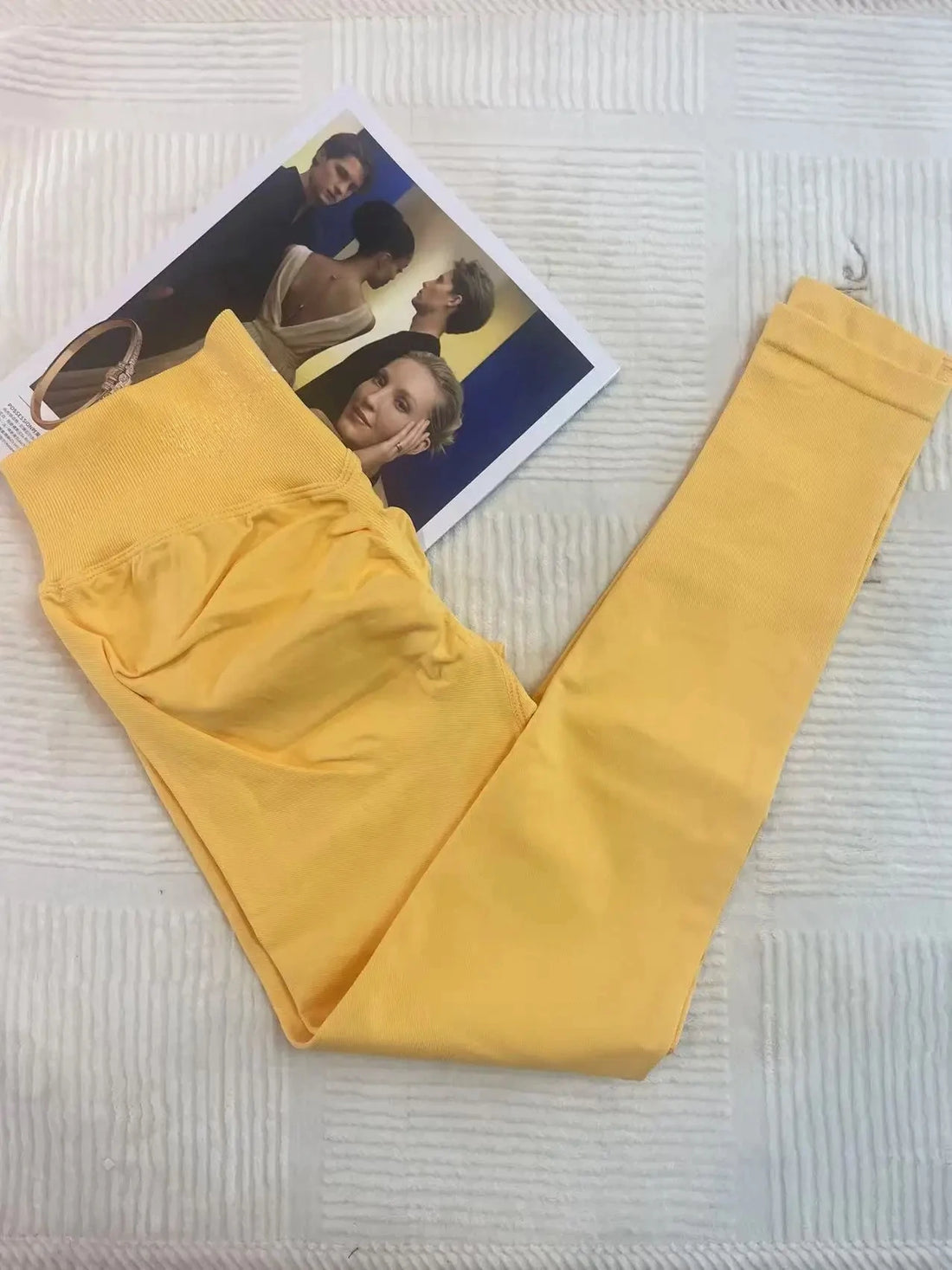 Ignite Leggings Women Curl Up Seamless Yoga Pants.