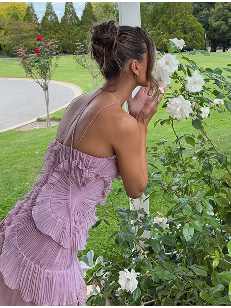 Chic pleated halter neck long vacation dress.