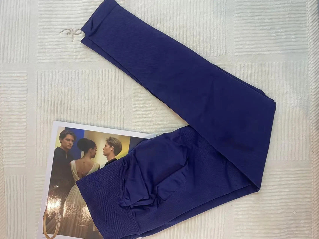 Ignite Leggings Women Curl Up Seamless Yoga Pants.